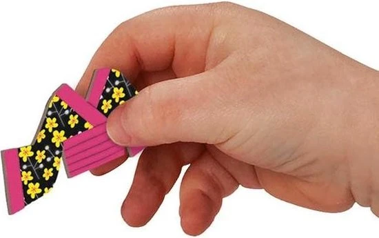 Janod Magnetibook - Verkleedfeest Meisjes 16 Janod Magnetibook - Verkleedfeest Meisjes - Afbeelding 14