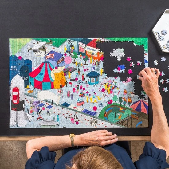 Puzzlup 3000 - XXL Puzzelmat Neopreen - Zelfsluitend En Antislip - Portapuzzle Met Luxe Opbergtube - Tot En Met 3000 Stukjes - 95 X 150 Cm 14 Puzzlup 3000 - XXL Puzzelmat Neopreen - Zelfsluitend En Antislip - Portapuzzle Met Luxe Opbergtube - Tot En Met 3000 Stukjes - 95 X 150 Cm - Afbeelding 12